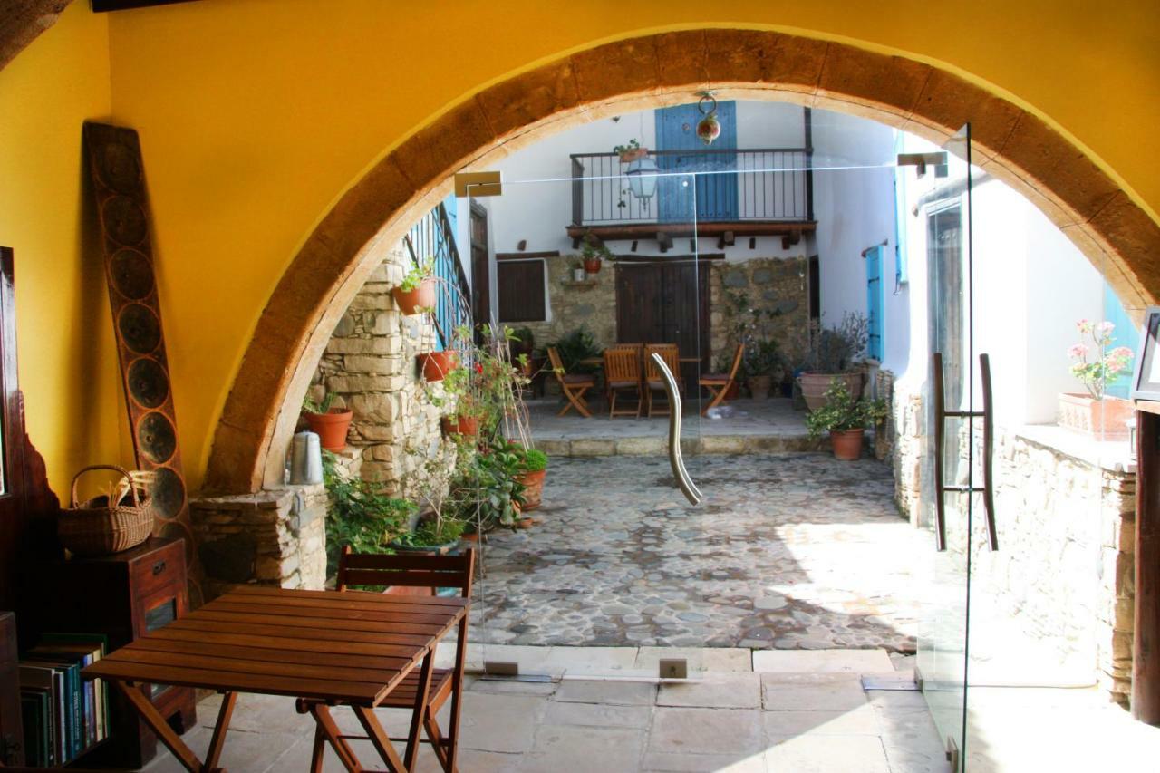 Aperanti Agrotourism Bed & Breakfast Pera Orinis Екстериор снимка